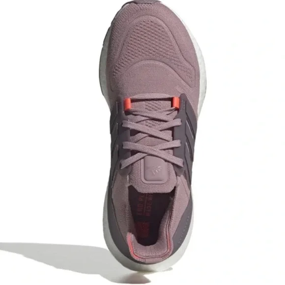 Adidas Ultraboost 22 Women's Magic Purple Shoes NIB - Picture 4 of 9